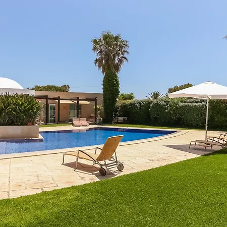 شقة فندقية Pontalaia Turisticos 4*