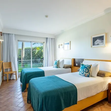 Pontalaia Turisticos Aparthotel 4*