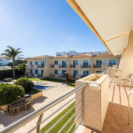 蓬塔雷亚度假公寓