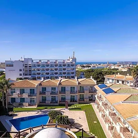 Pontalaia Turisticos Aparthotel