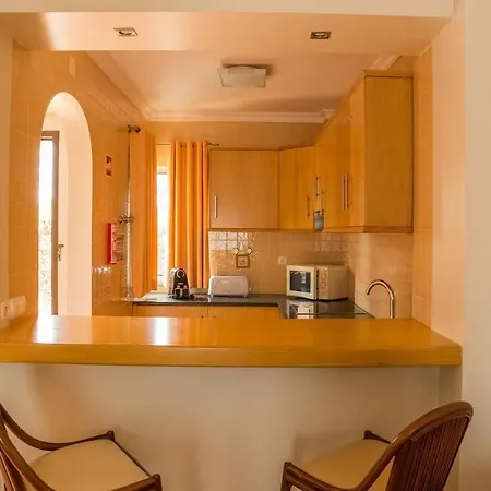 Pontalaia Turisticos 4* סאגרש